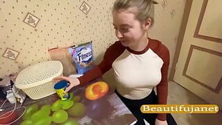 минет на кухне - порно видео